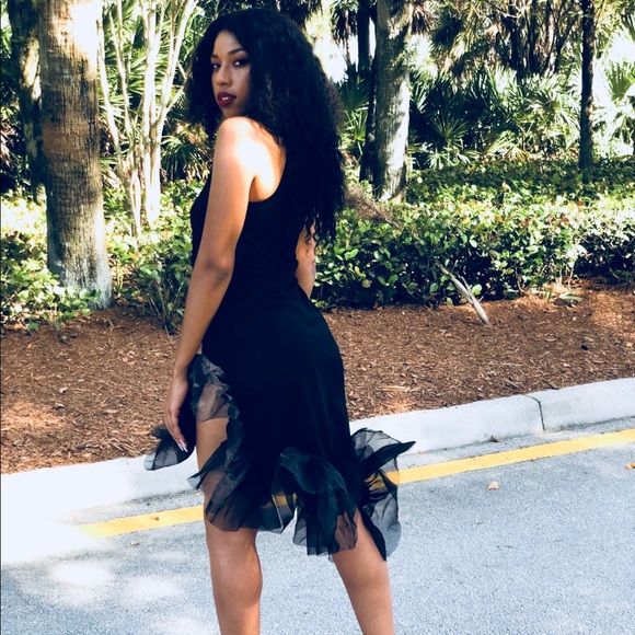 Black dress with tulle - Picture 3 of 5